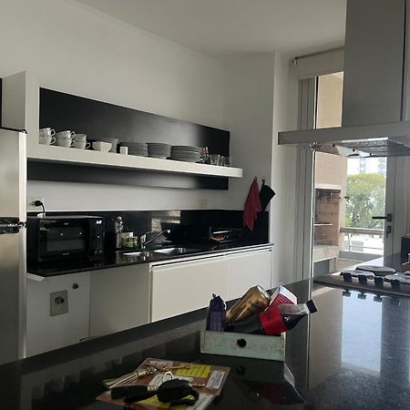 Departamento moderno y con excelente ubicación Apartamento Resistência Exterior foto