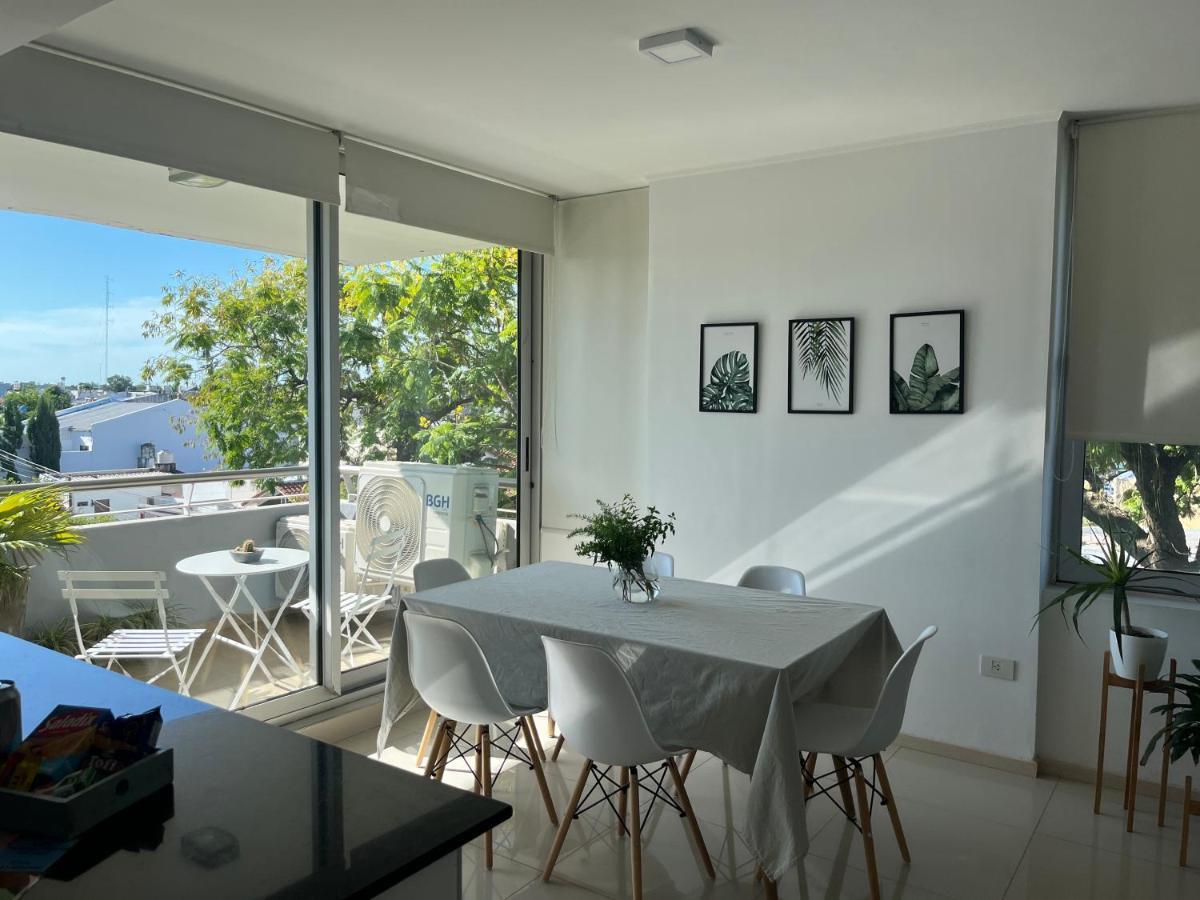 Departamento moderno y con excelente ubicación Apartamento Resistência Exterior foto